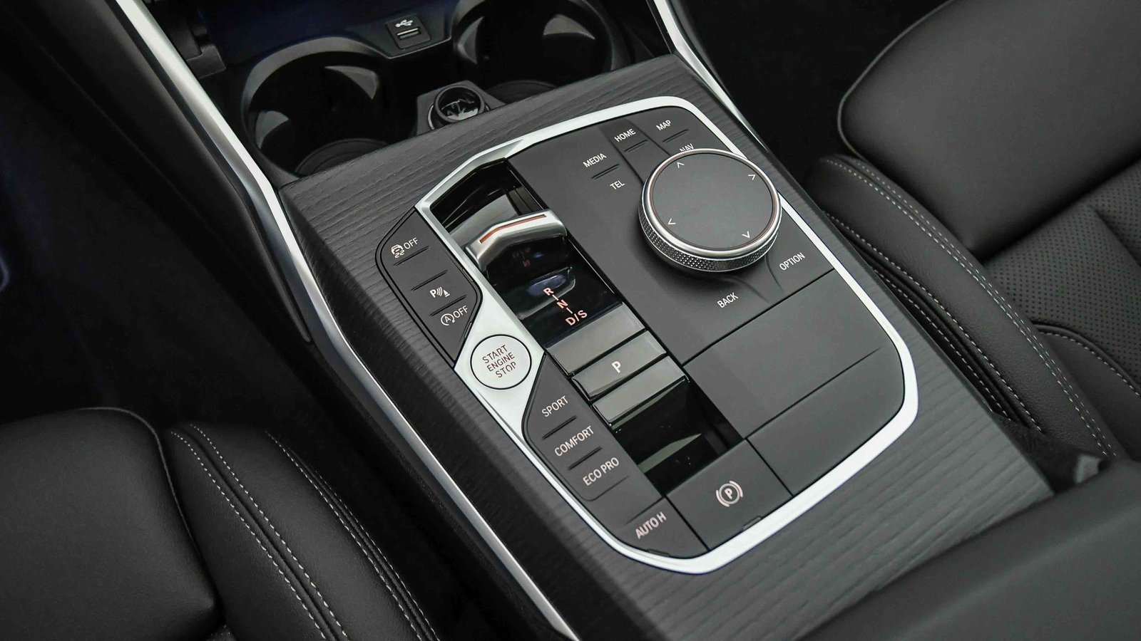 New 2026 BMW 330i Sedan w/ Premium Package image 22