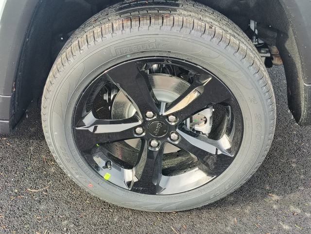 New 2026 Jeep Grand Cherokee Limited image 11