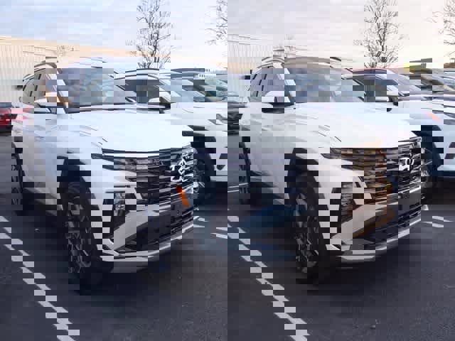 Used 2025 Hyundai Tucson SEL image 3