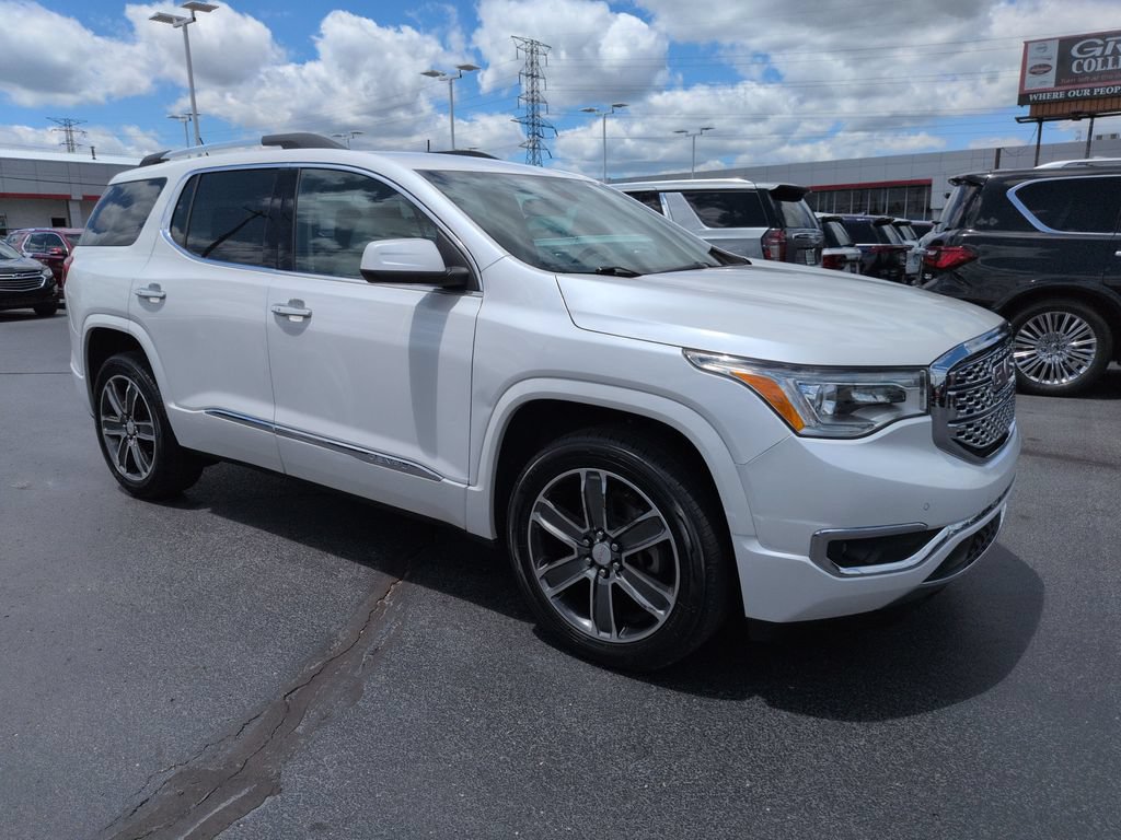 Used 2017 GMC Acadia Denali w/ Technology Package FWD image 7