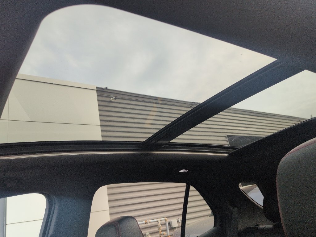 Used 2023 Chevrolet Equinox RS w/ RS Leather Package AWD/4WD image 8