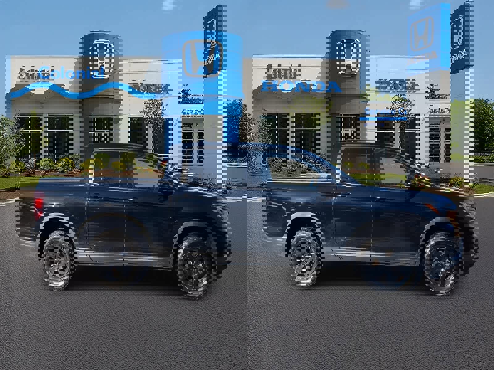 Used 2025 Honda Ridgeline Black Edition image 8