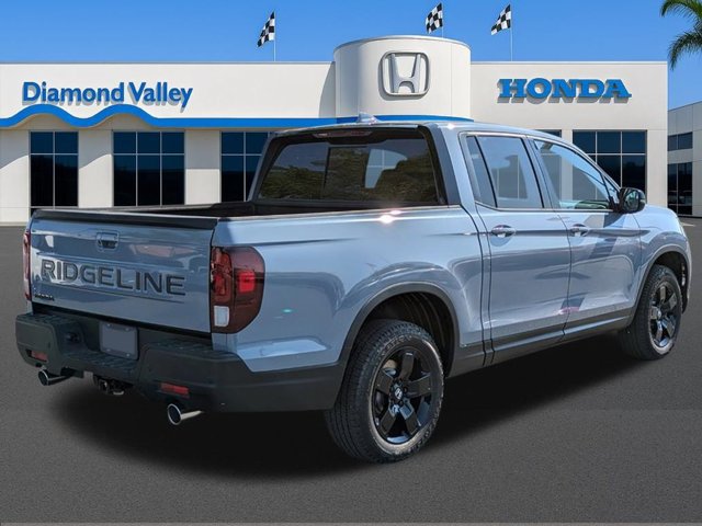 New 2026 Honda Ridgeline Black Edition image 3