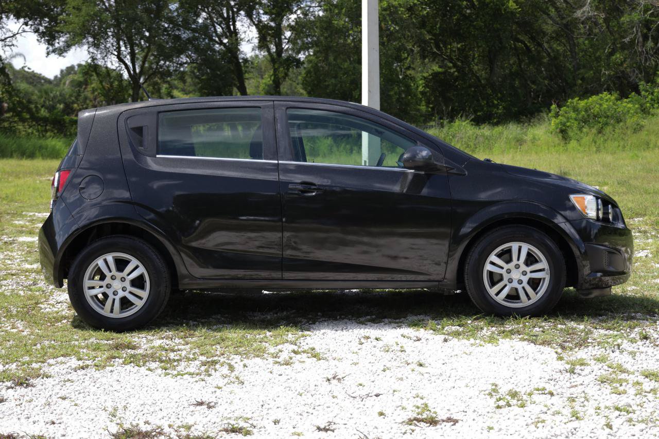 Used 2014 Chevrolet Sonic LT FWD image 13