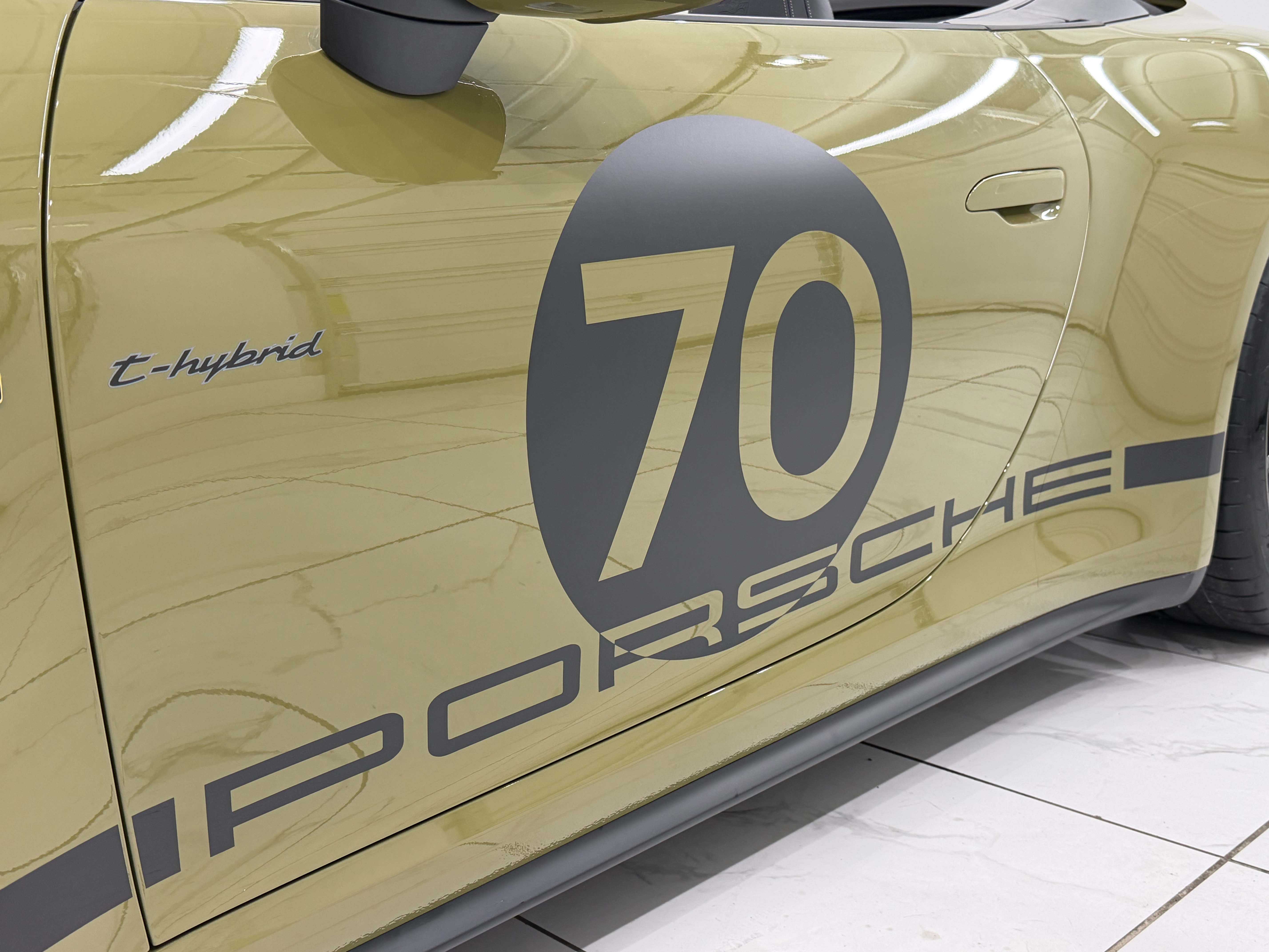 New 2026 Porsche 911 Carrera 4 GTS image 24