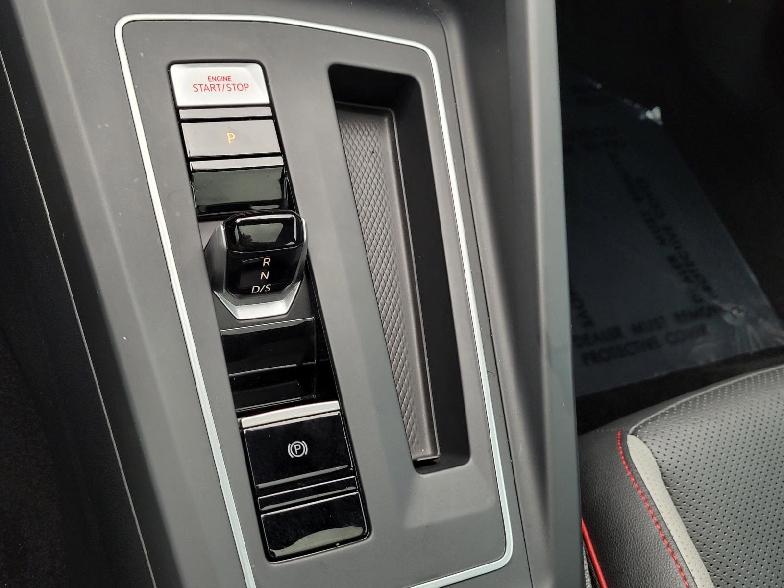 Used 2022 Volkswagen GTI Autobahn image 14