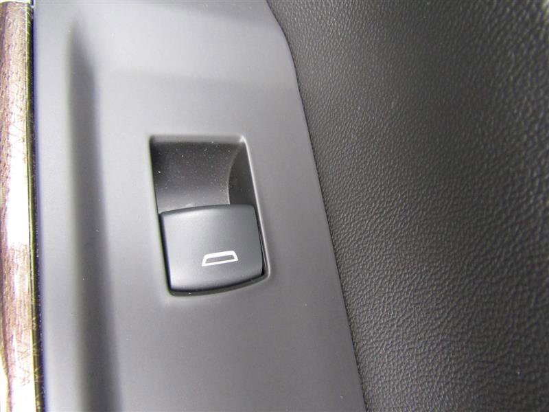 Used 2020 Chevrolet Silverado 1500 LT Trail Boss w/ Convenience Package image 36