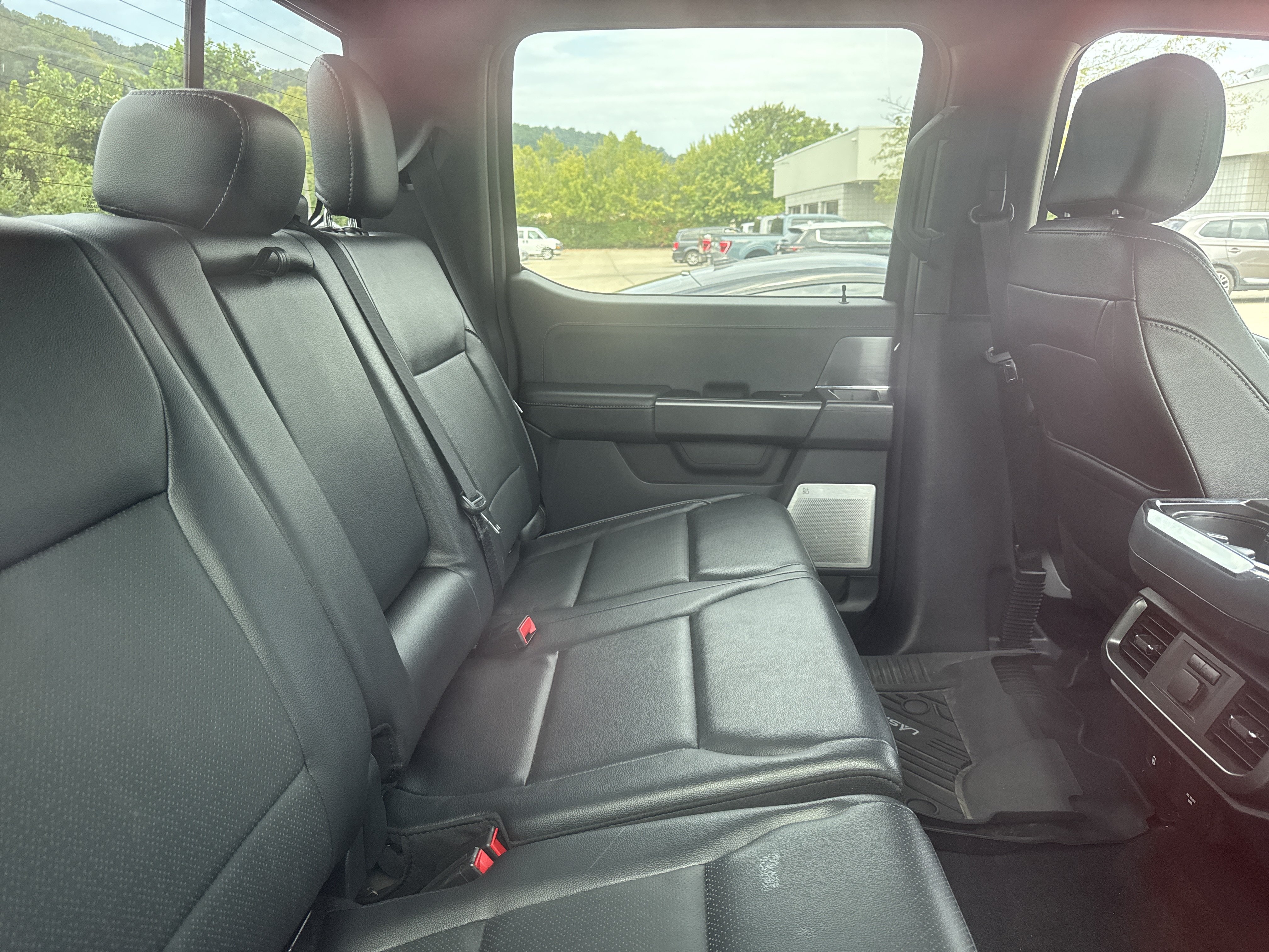 Used 2024 Ford F150 Lariat w/ Equipment Group 502A High AWD/4WD image 10