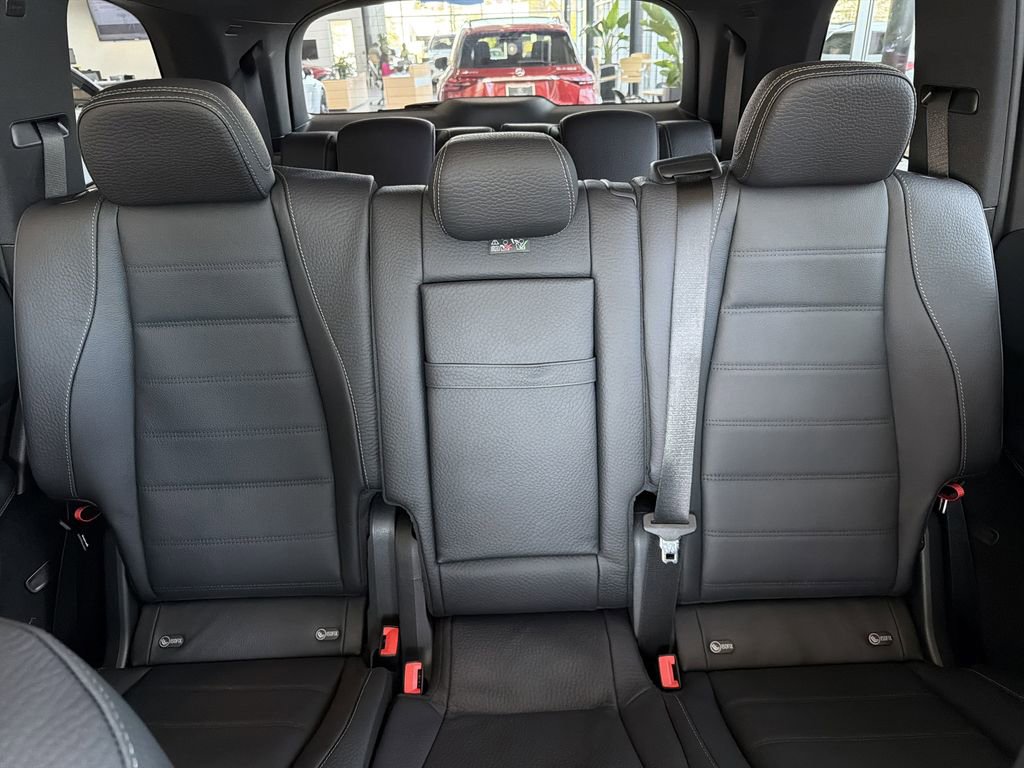 New 2026 Mercedes-Benz GLS 580 4MATIC image 28