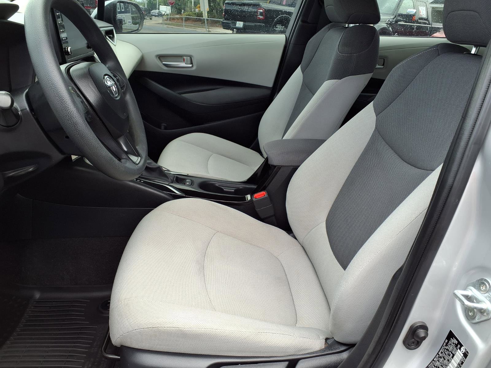 Used 2020 Toyota Corolla L image 11