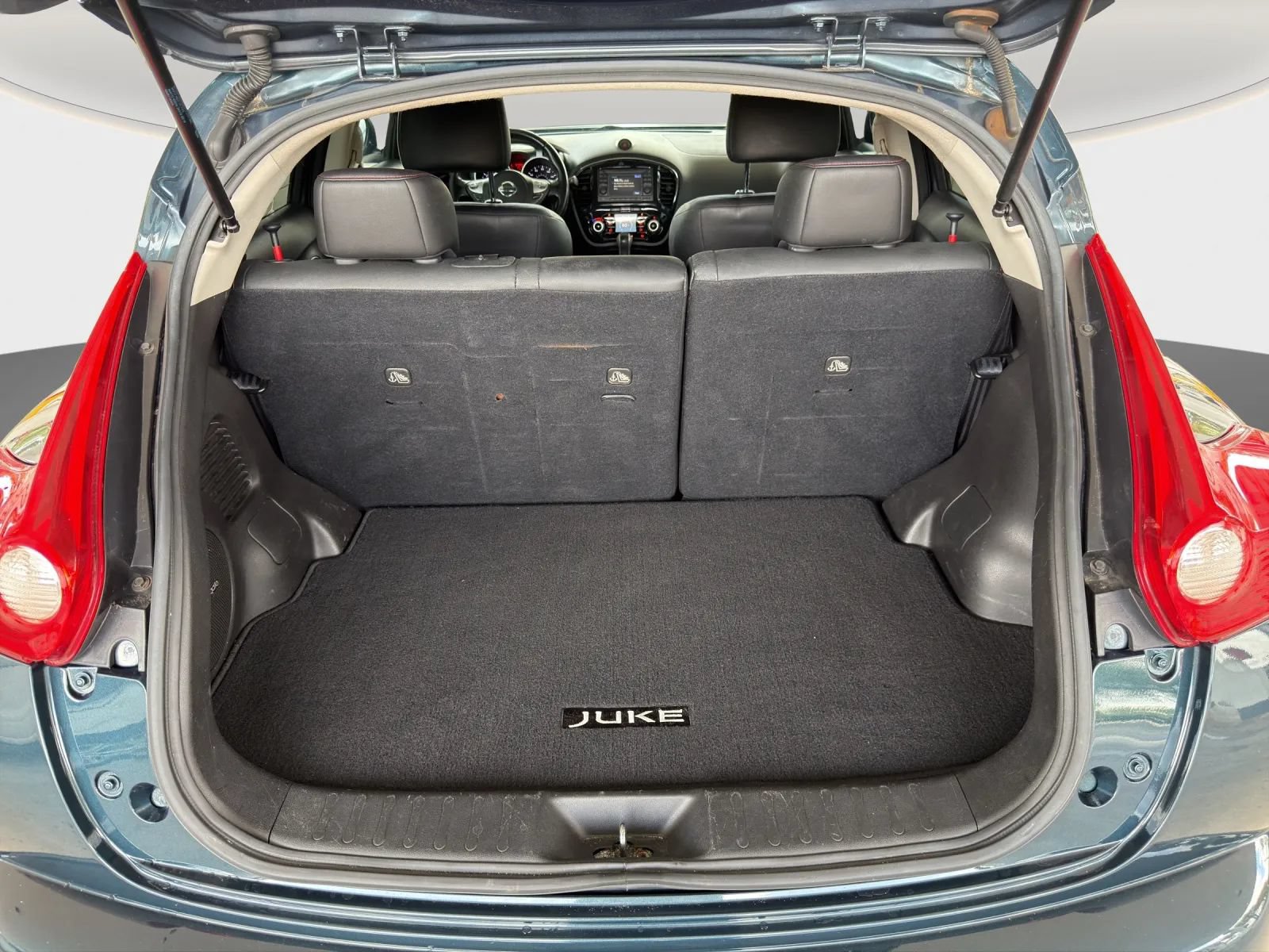 Used 2014 Nissan Juke SL FWD image 20