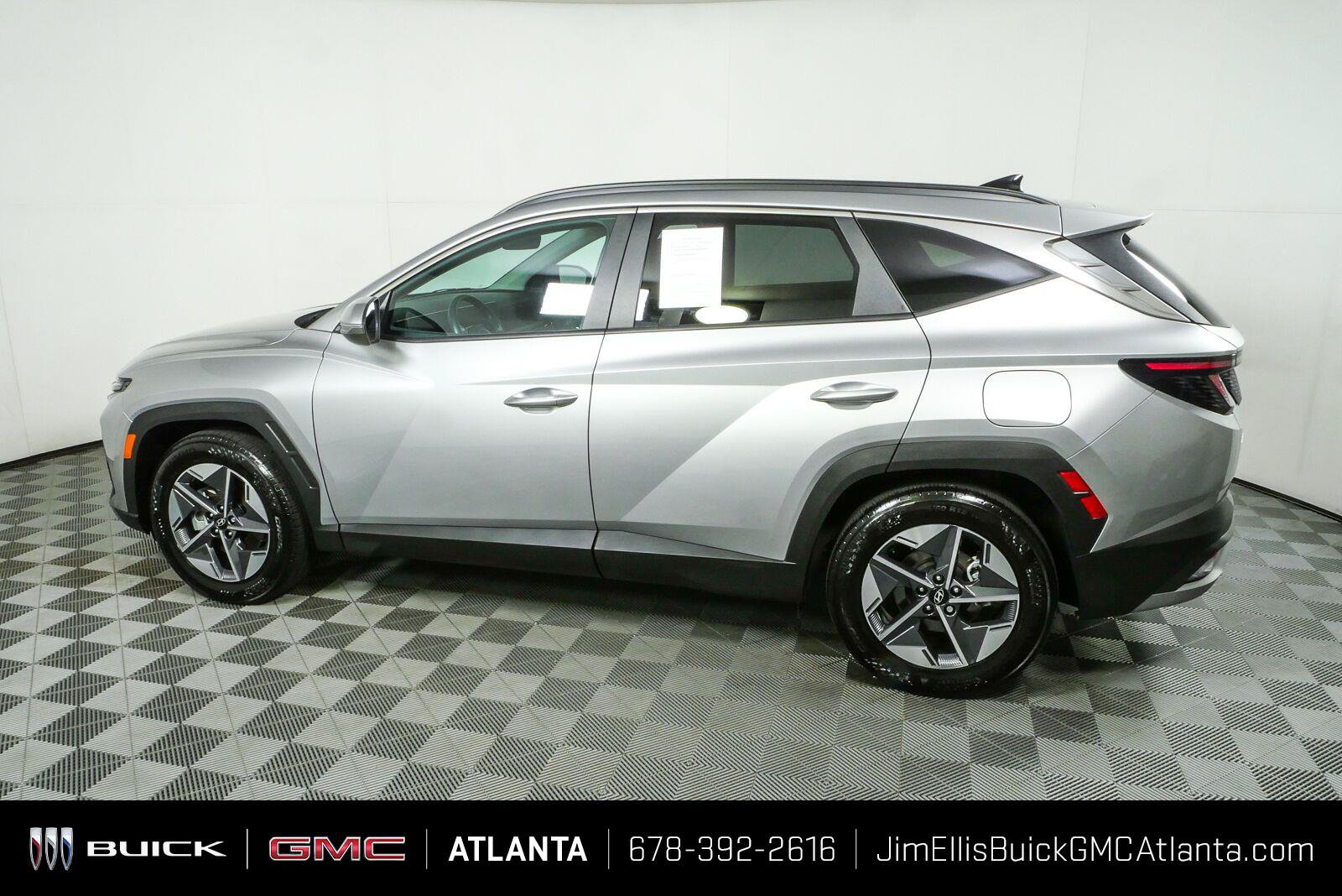 Used 2025 Hyundai Tucson SEL FWD image 28
