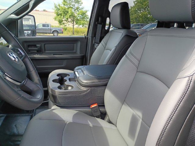 New 2026 RAM 2500 Tradesman AWD/4WD image 12