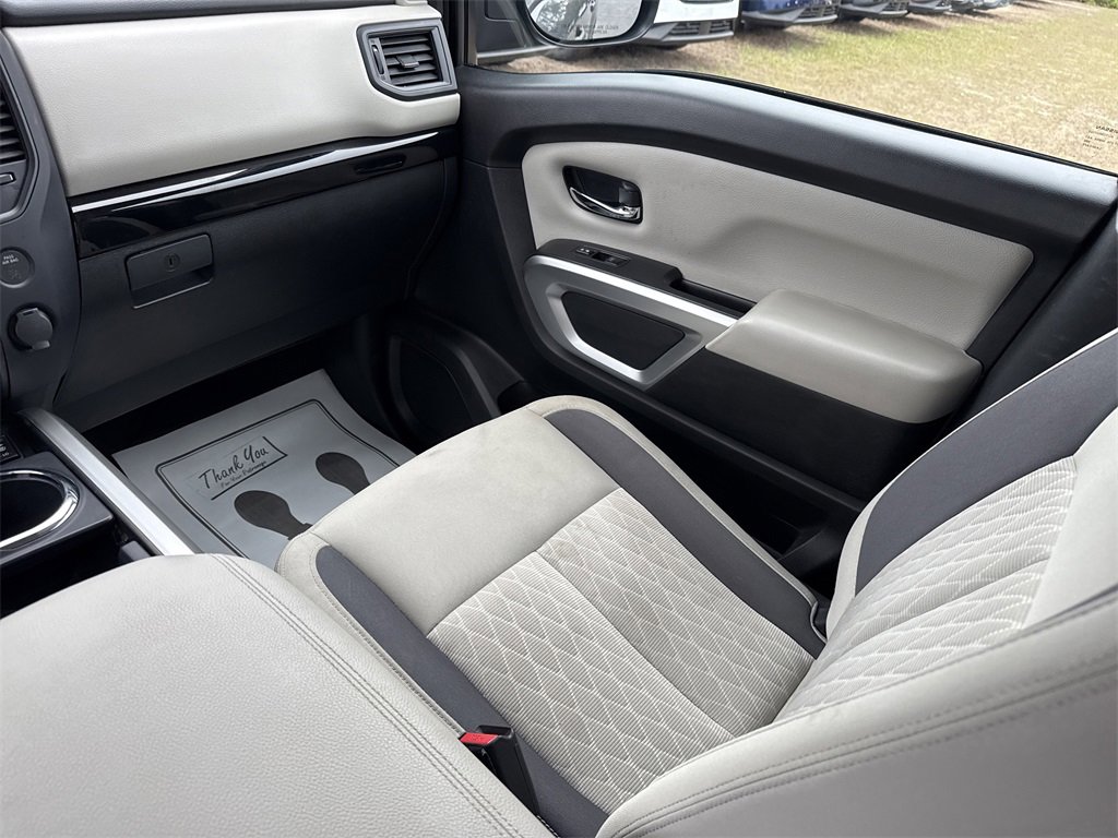Certified 2023 Nissan Titan SV w/ SV Convenience Package image 25