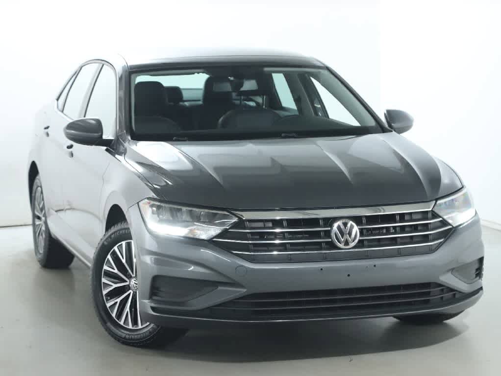 Used 2019 Volkswagen Jetta SE FWD image 2