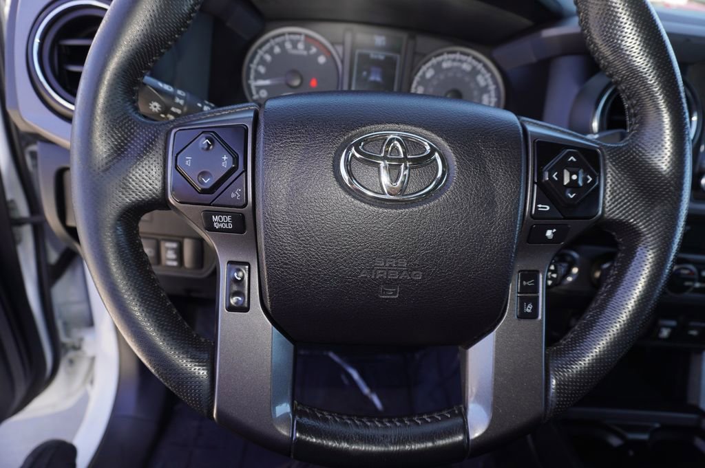 Certified 2022 Toyota Tacoma TRD Off-Road w/ Technology Package image 19