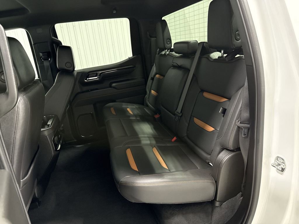 Used 2025 GMC Sierra 1500 AT4 image 26