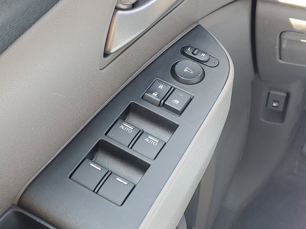 Used 2013 Honda Odyssey EX-L image 17