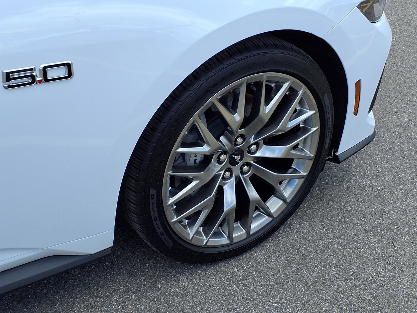 Used 2024 Ford Mustang GT Premium RWD image 28