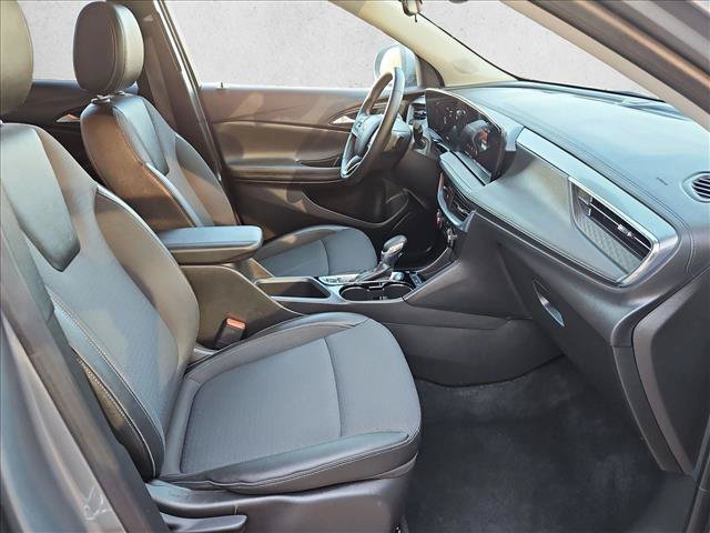 Used 2025 Buick Encore GX Preferred FWD image 18