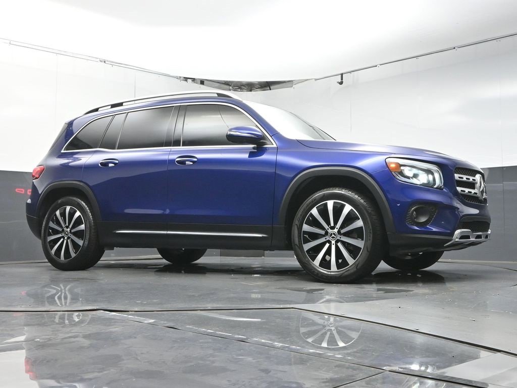 Used 2021 Mercedes-Benz GLB 250 w/ Premium Package image 42