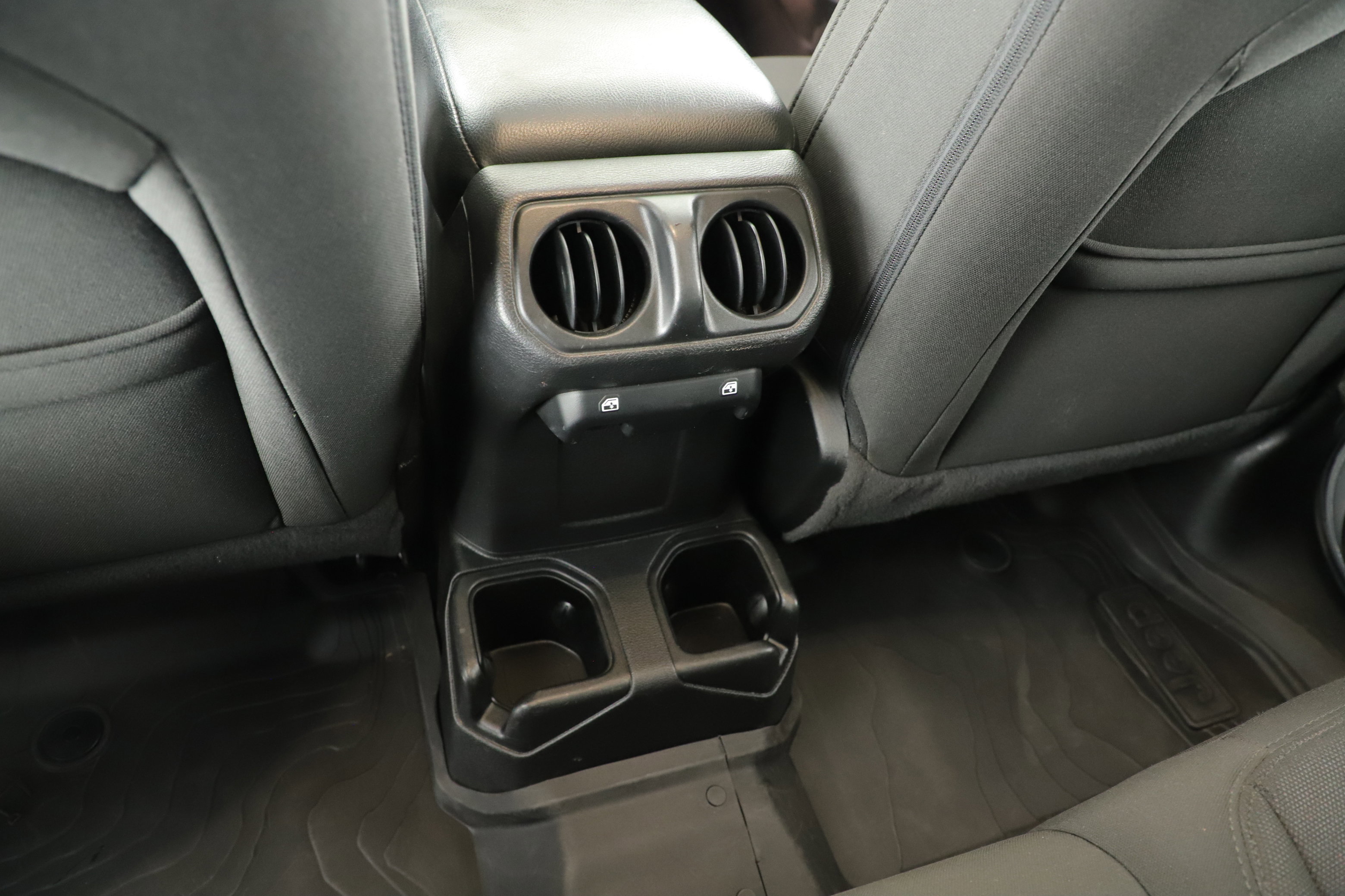 Used 2023 Jeep Gladiator Willys image 26