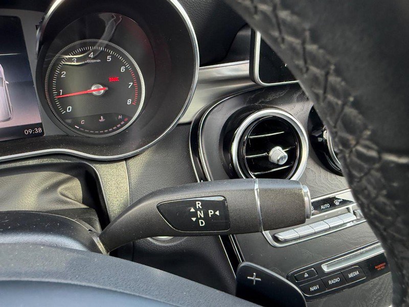 Used 2019 Mercedes-Benz GLC 300 4MATIC image 19