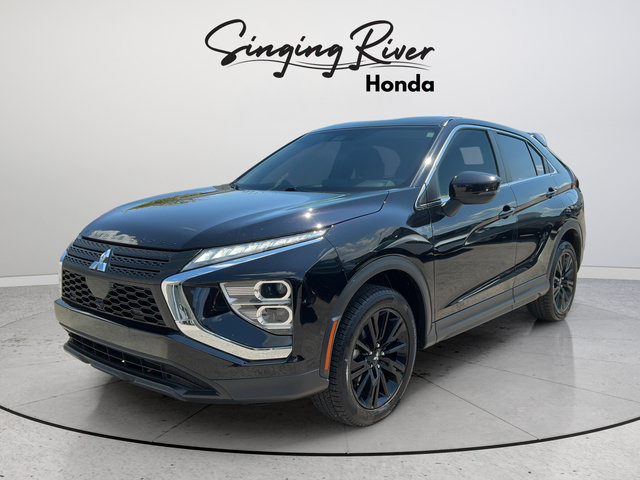Used 2023 Mitsubishi Eclipse Cross LE AWD/4WD image 3