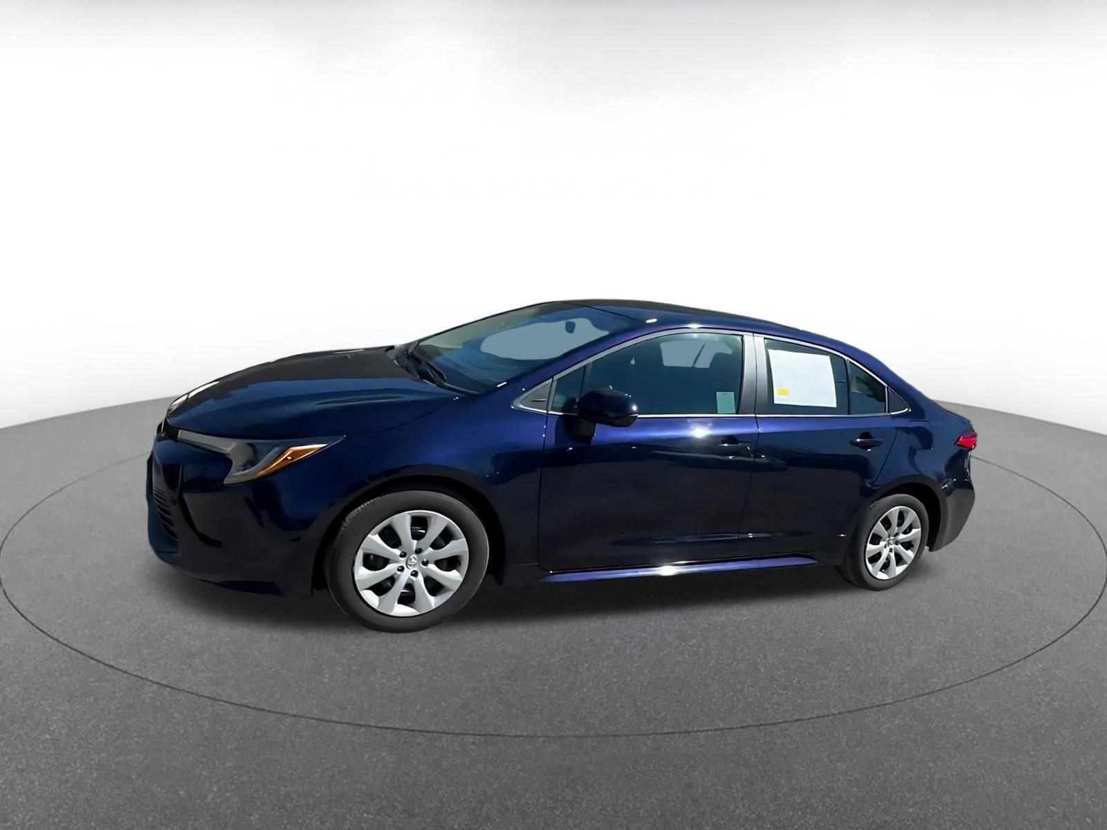 Used 2025 Toyota Corolla LE image 8