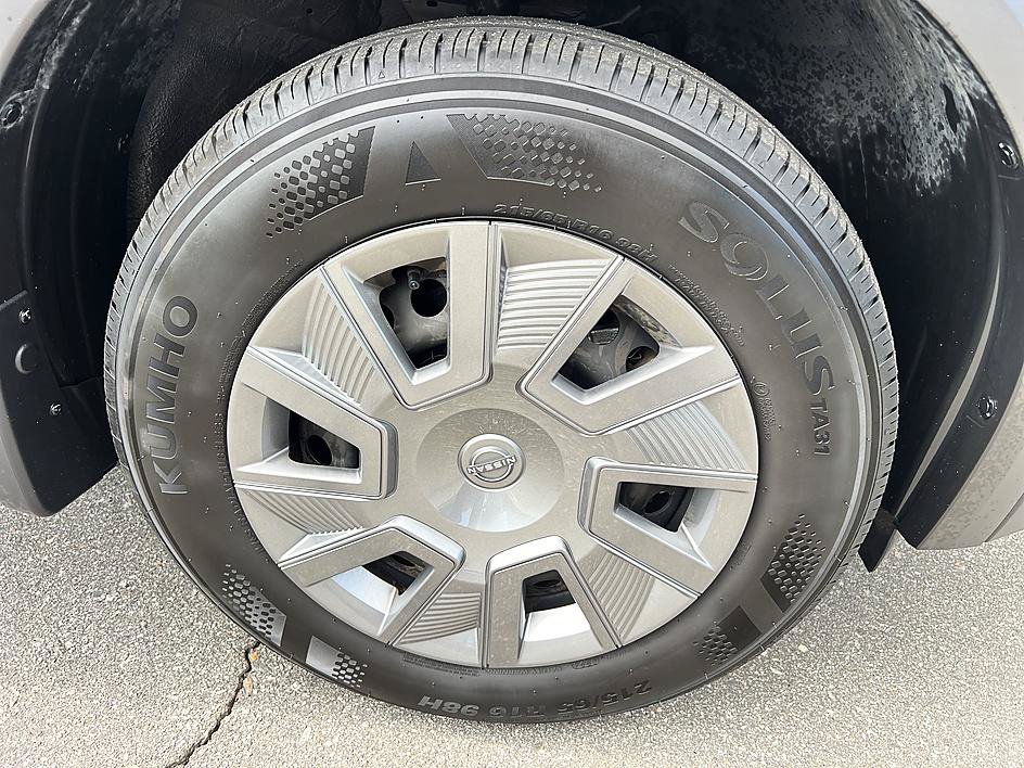 Certified 2025 Nissan Kicks S AWD/4WD image 12