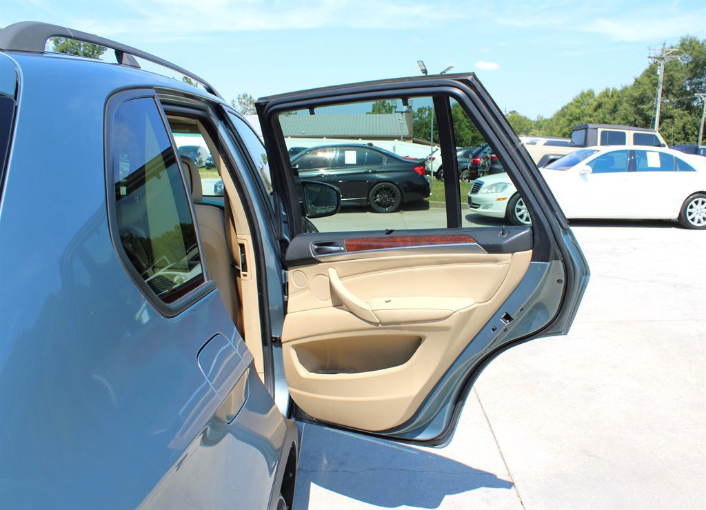 Used 2008 BMW X5 3.0si image 30