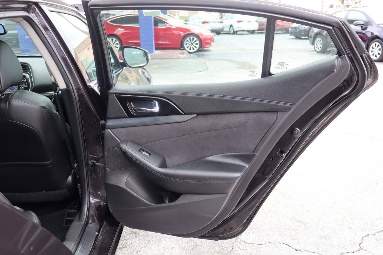 Used 2016 Nissan Maxima SR FWD image 20