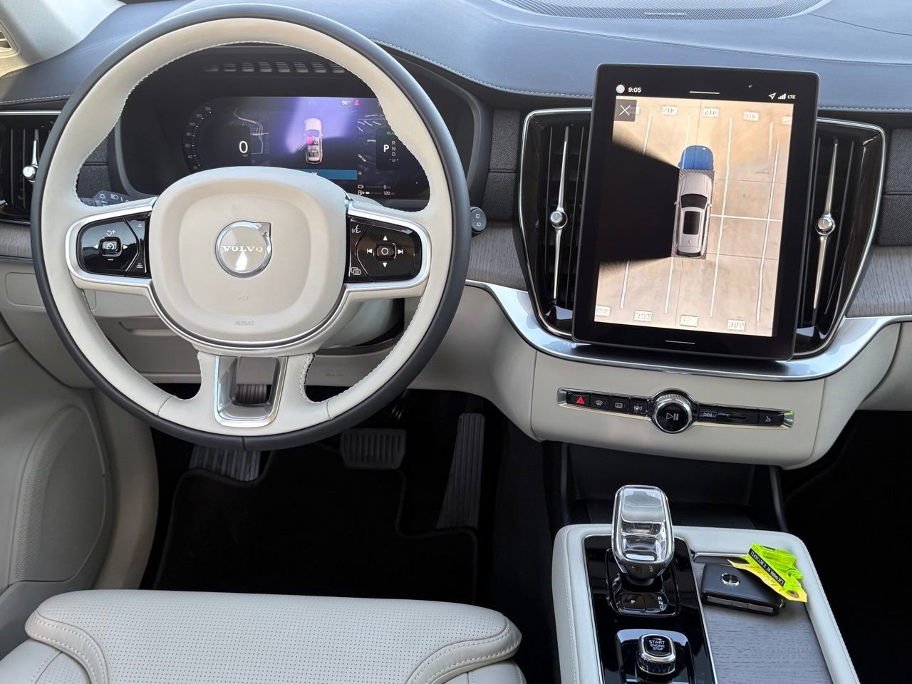 New 2026 Volvo XC90 T8 Ultra w/ Protection Package Premier image 12