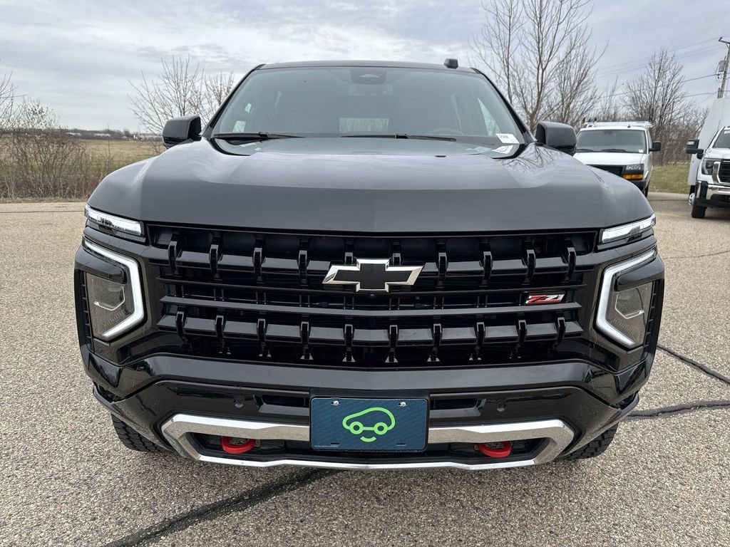 Certified 2025 Chevrolet Suburban Z71 image 2