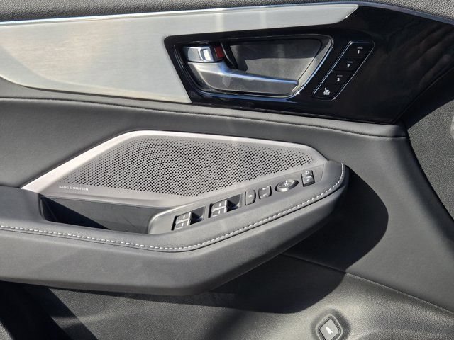 Certified 2026 Acura MDX w/ Technology Package FWD image 24