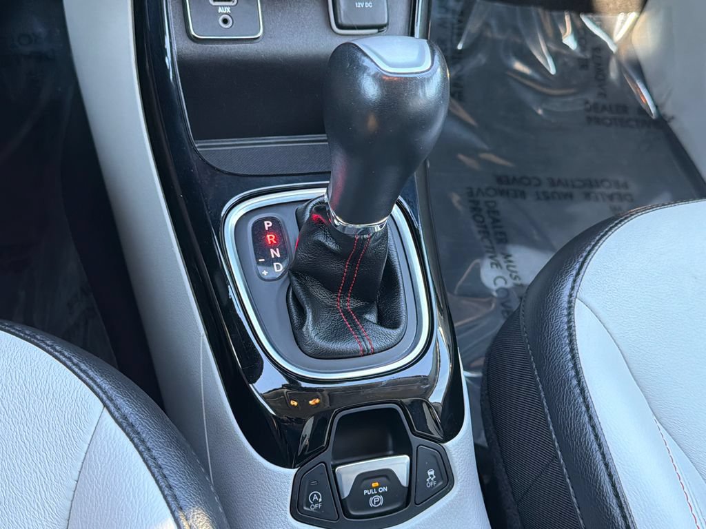 Used 2019 Jeep Compass Limited FWD image 28