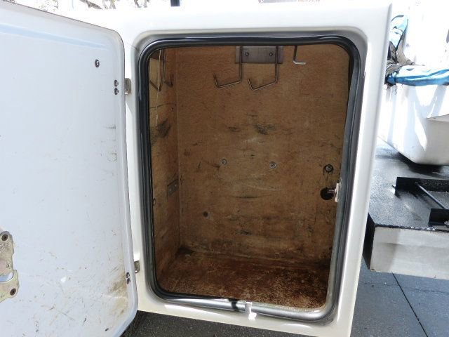 Used 2012 Ford F550 2WD Regular Cab Super Duty w/ Payload Upgrade Pkg image 19