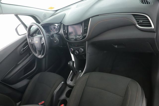 Used 2022 Chevrolet Trax LS w/ Tint and Cruise Package image 27