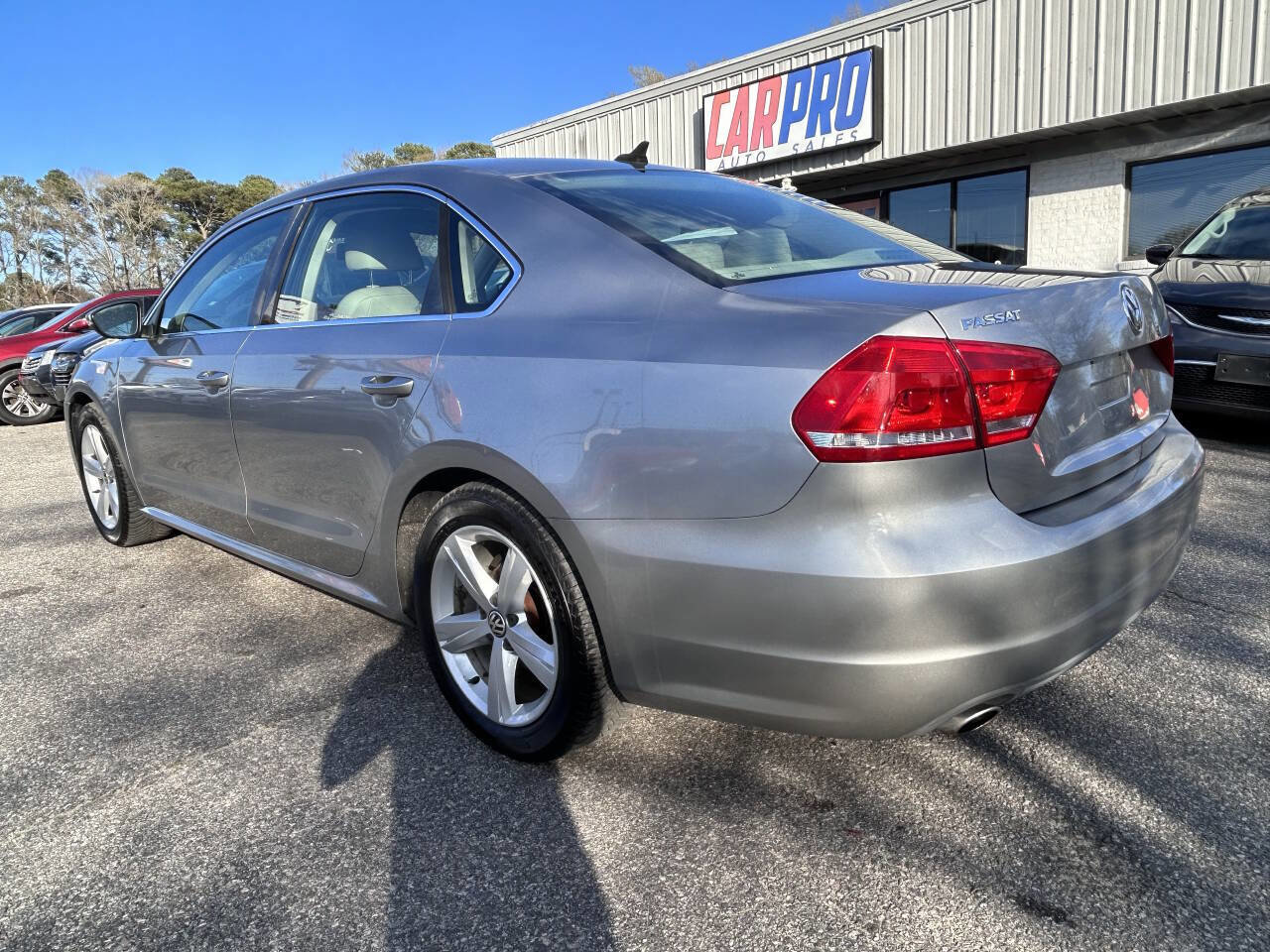 Used 2012 Volkswagen Passat 2.5 SE image 11