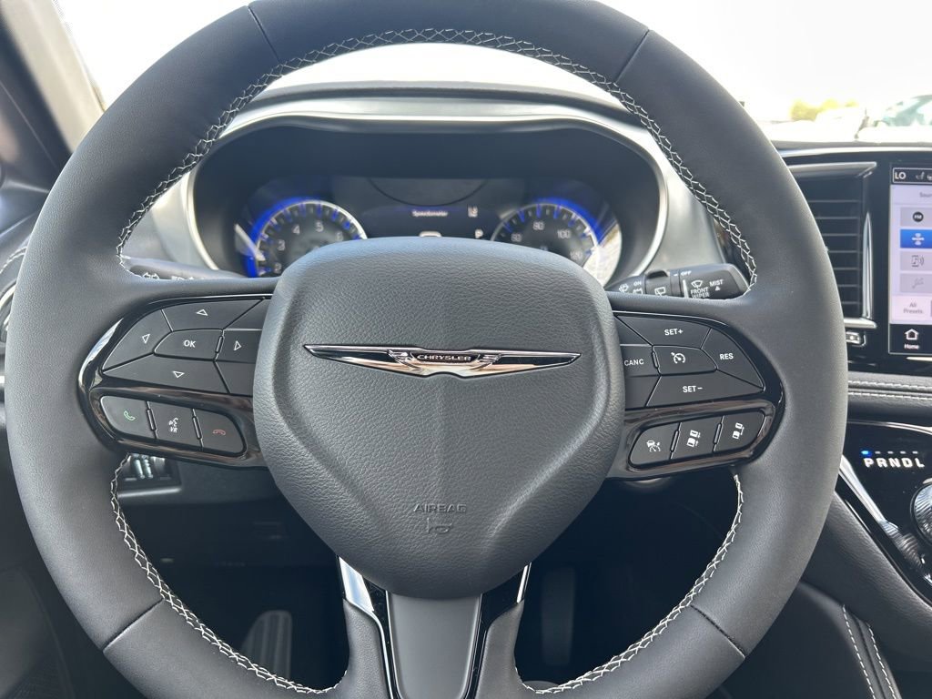 New 2026 Chrysler Pacifica Limited w/ S Appearance Package image 28