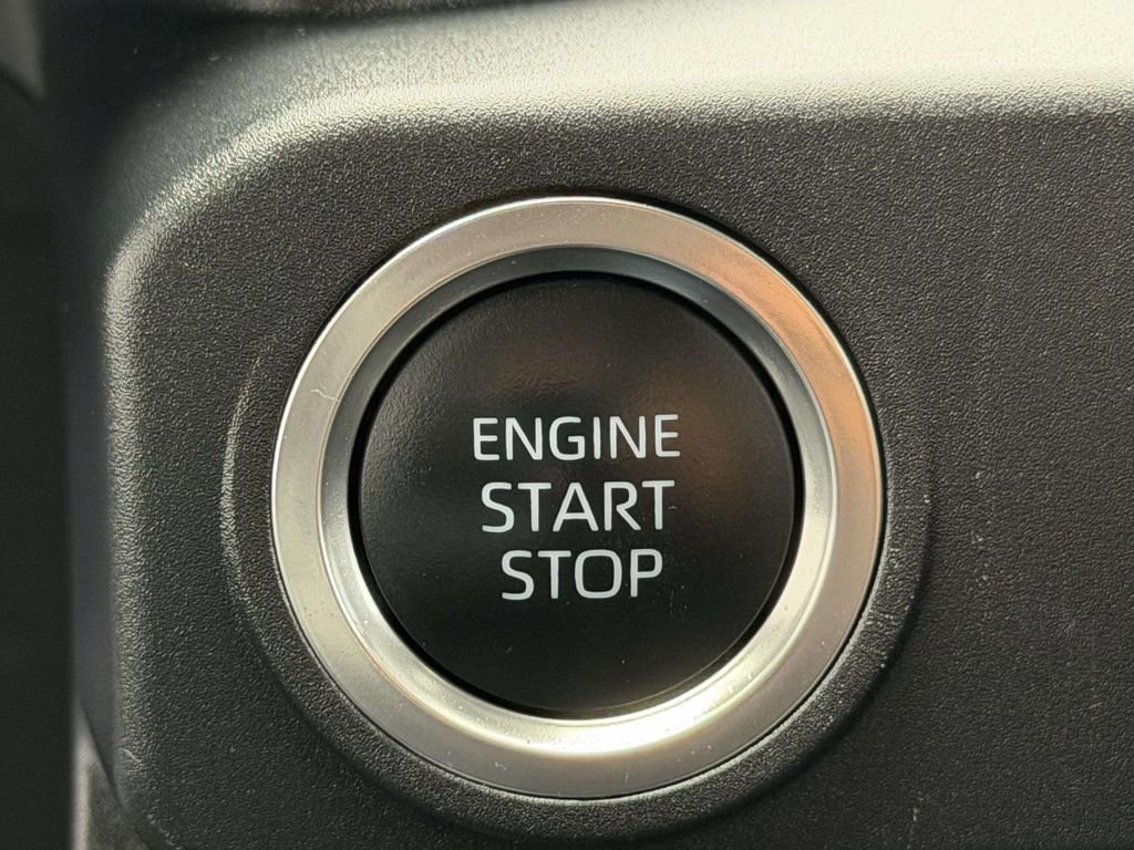 Certified 2025 Toyota 4Runner SR5 image 9