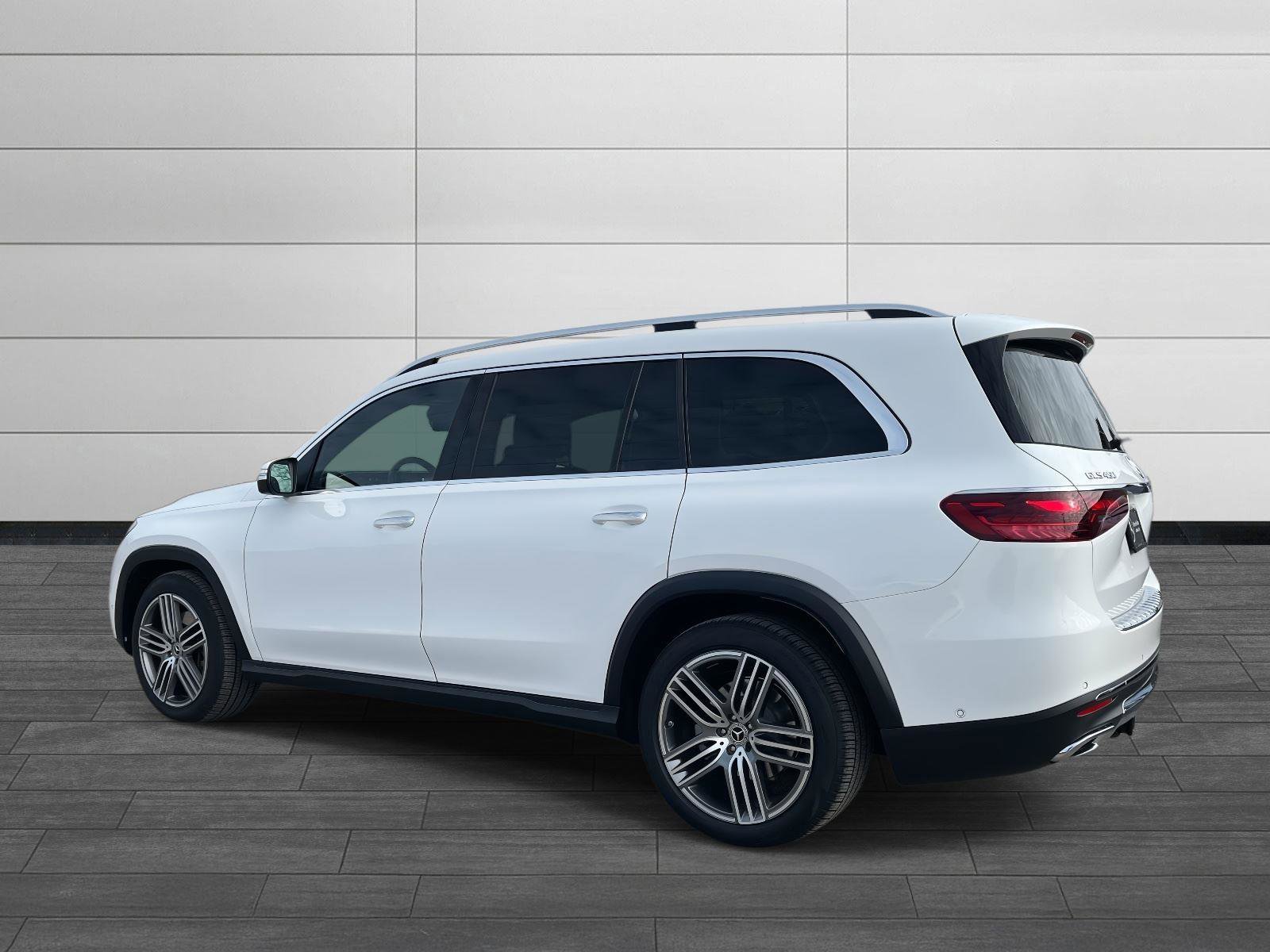 Certified 2026 Mercedes-Benz GLS 450 4MATIC image 5