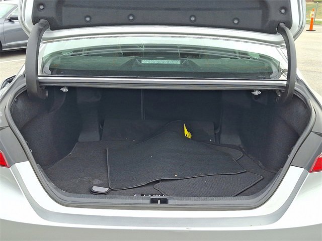 Used 2018 Toyota Camry SE w/ Moonroof Package image 25