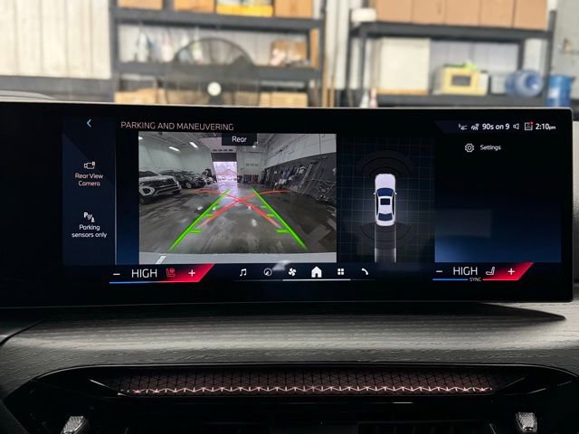 New 2026 BMW 330i xDrive Sedan w/ Premium Package image 36