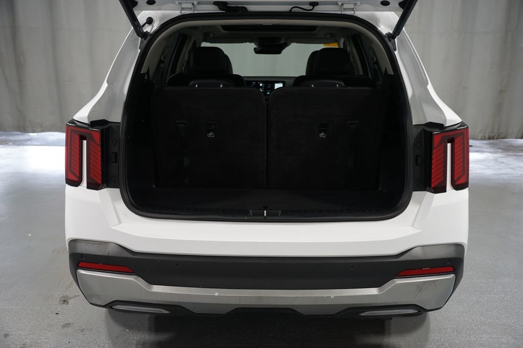 Used 2025 Kia Sorento SX image 39