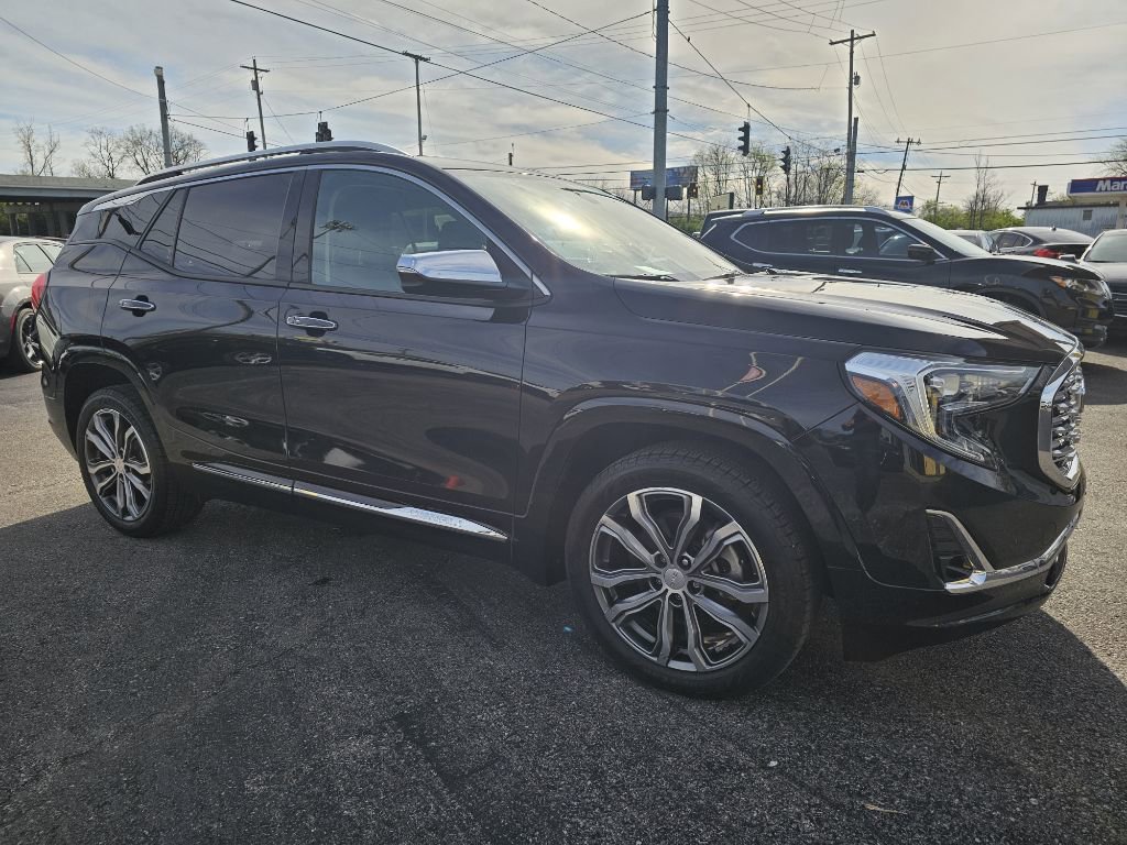 Used 2018 GMC Terrain Denali w/ Advanced Safety Package FWD image 13