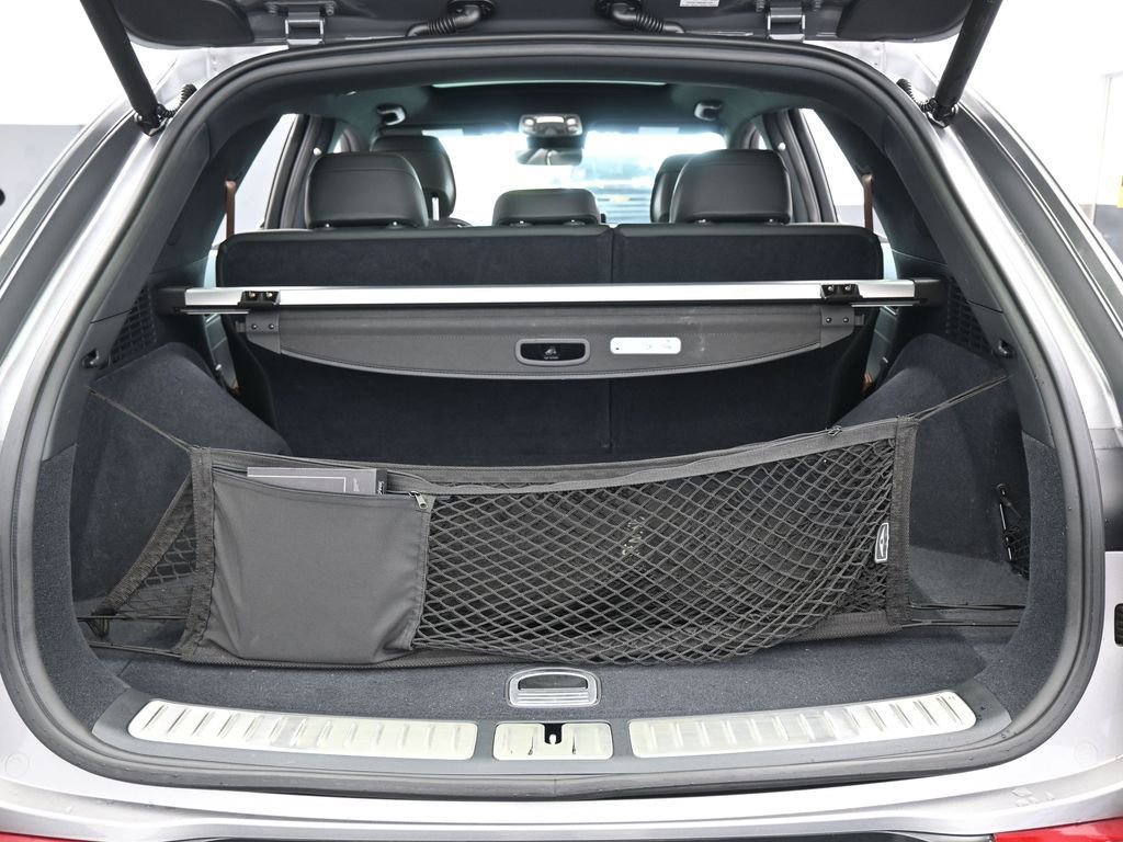 Used 2022 Genesis GV70 2.5T w/ Advanced Package image 43