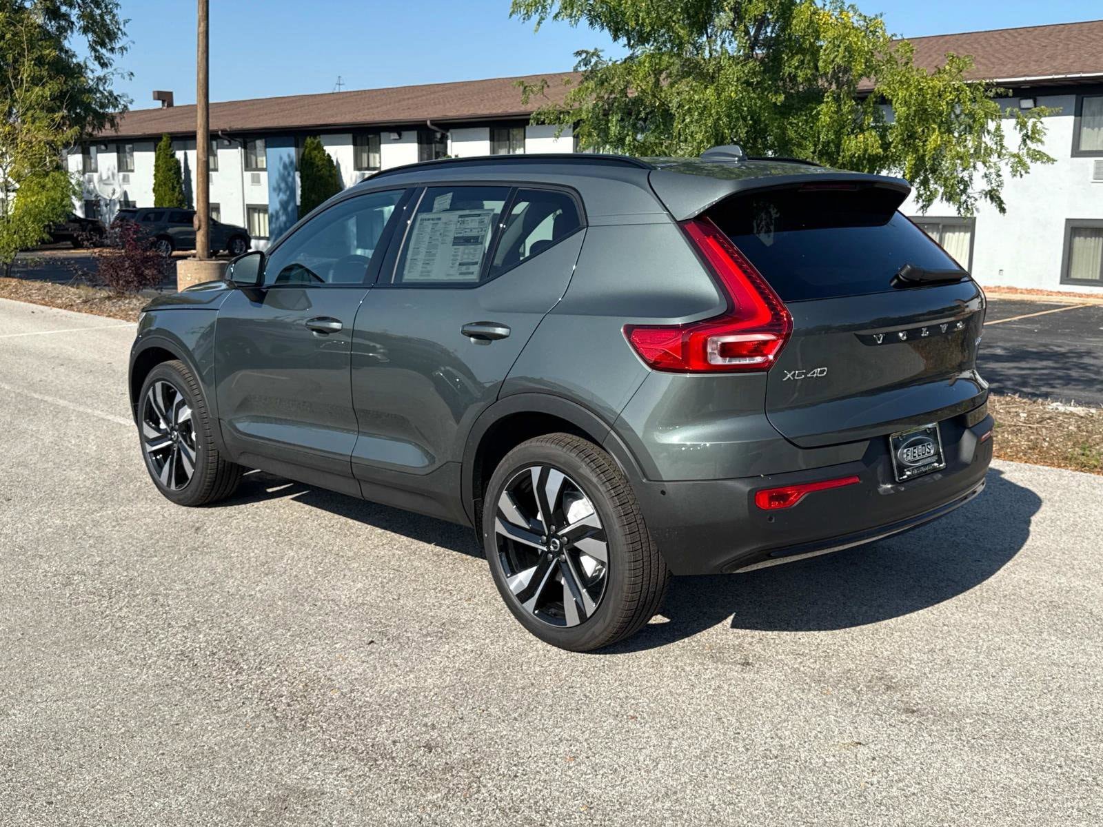 New 2026 Volvo XC40 B5 Ultra w/ Climate Package AWD/4WD image 7