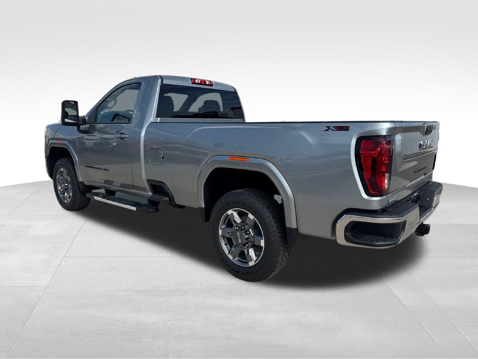 New 2026 GMC Sierra 2500 SLE AWD/4WD image 17