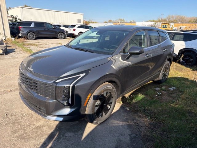 New 2027 Kia Sportage LX FWD image 1